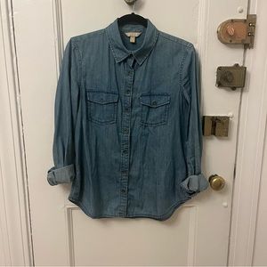 Banana Republic Denim Shirt - M